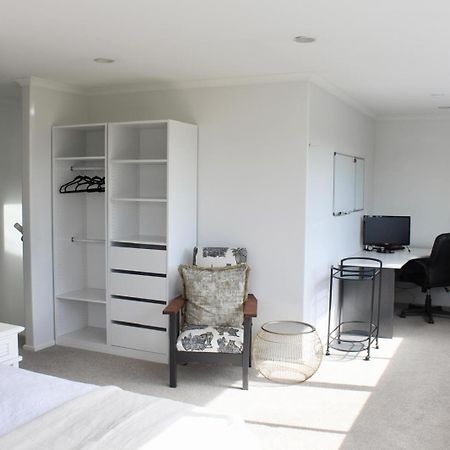 5-Min Walk To Village - Havelock North Holiday Home With Spa Pool Екстер'єр фото