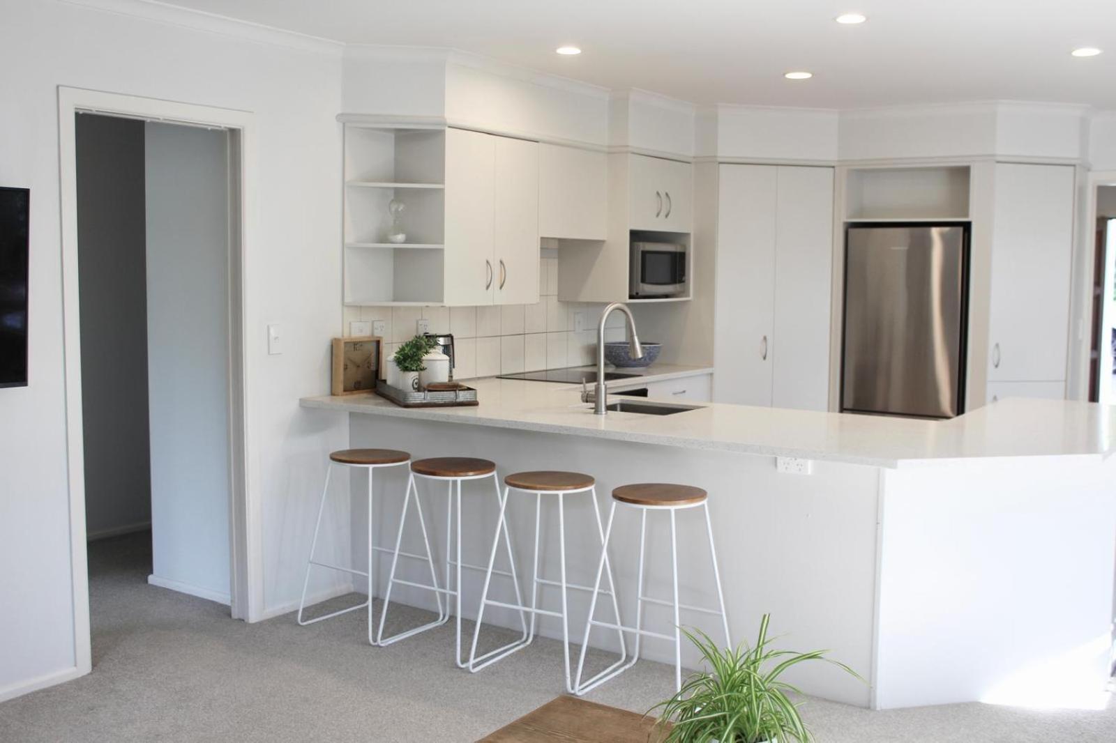 5-Min Walk To Village - Havelock North Holiday Home With Spa Pool Екстер'єр фото