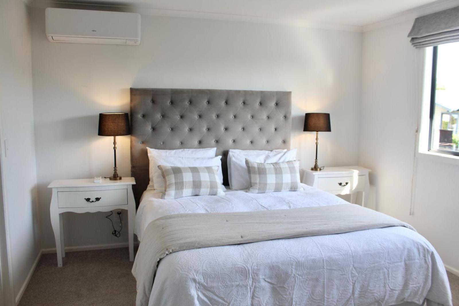 5-Min Walk To Village - Havelock North Holiday Home With Spa Pool Екстер'єр фото